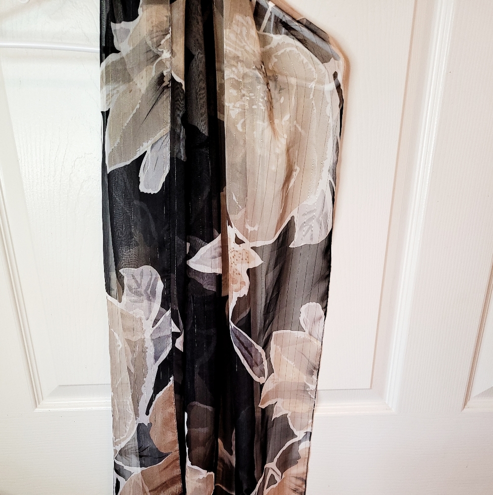 Scarf - Picture 2 of 4